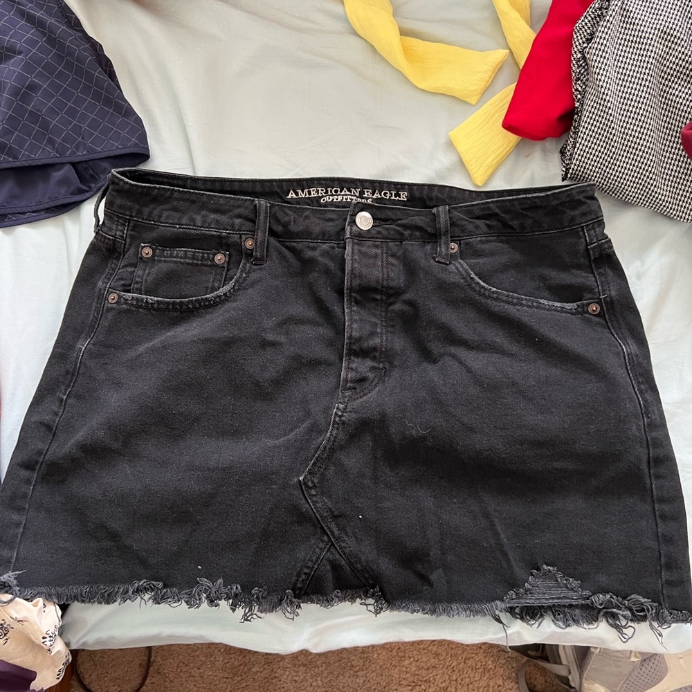 American Eagle black denim mini-skirt